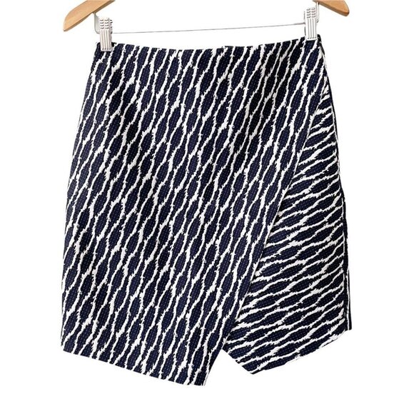 LOFT Ikat Faux Wrap Navy White Asymmetric Pencil Mini Skirt Women’s Size Small - Picture 1 of 7